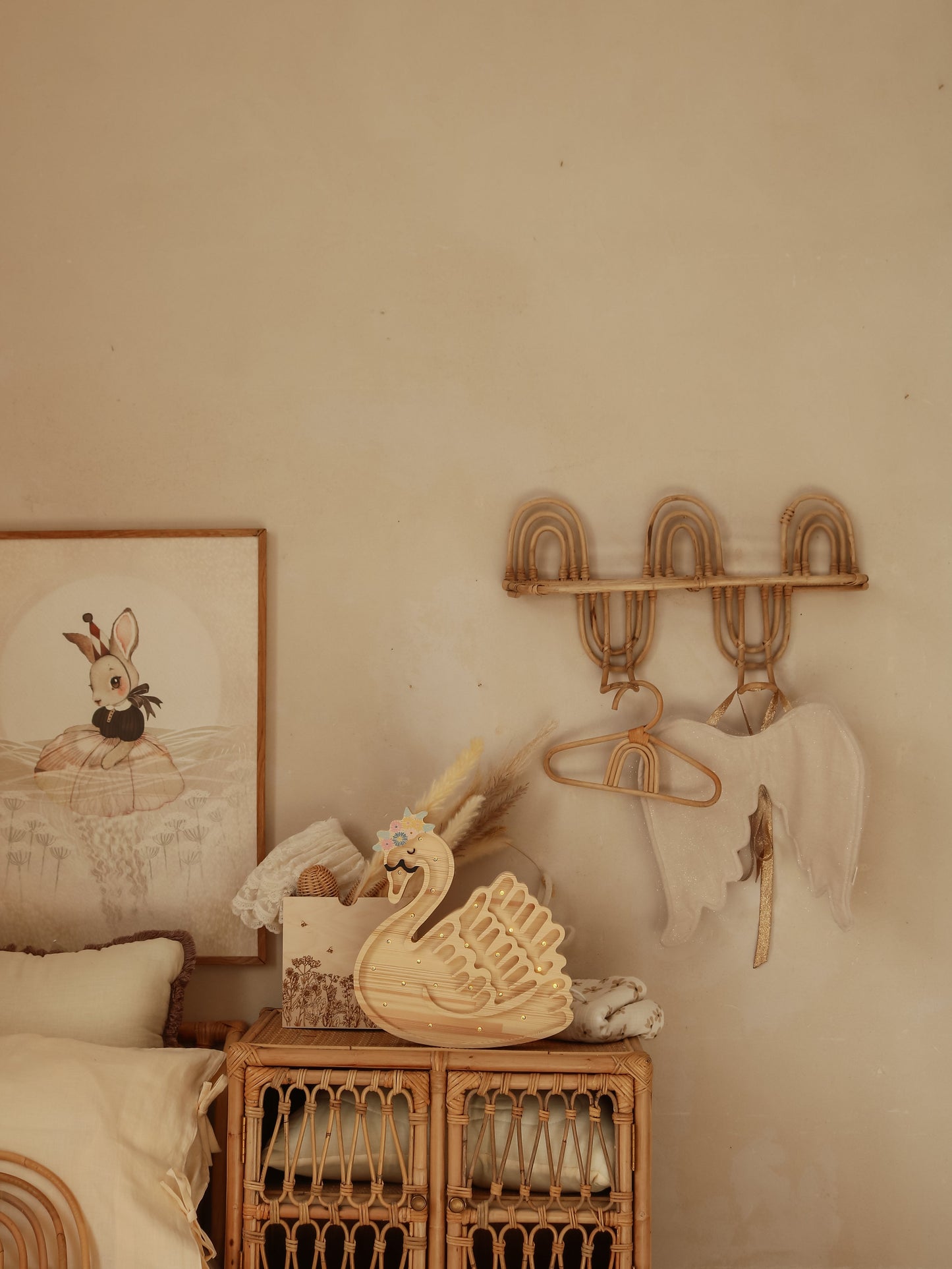 Little Lights Swan Lamp