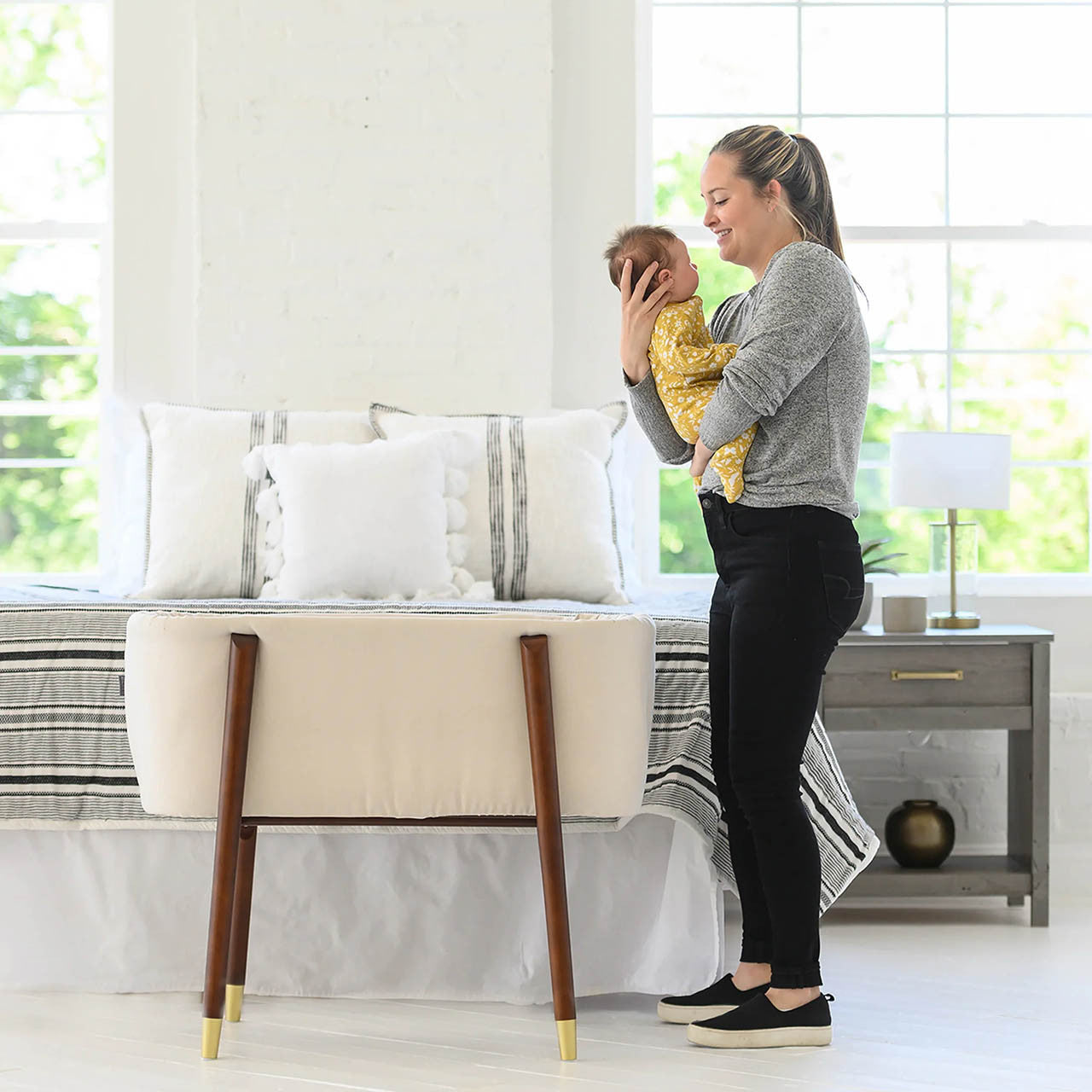 Little Partners TruBliss Sova Bassinet - Irish Cream