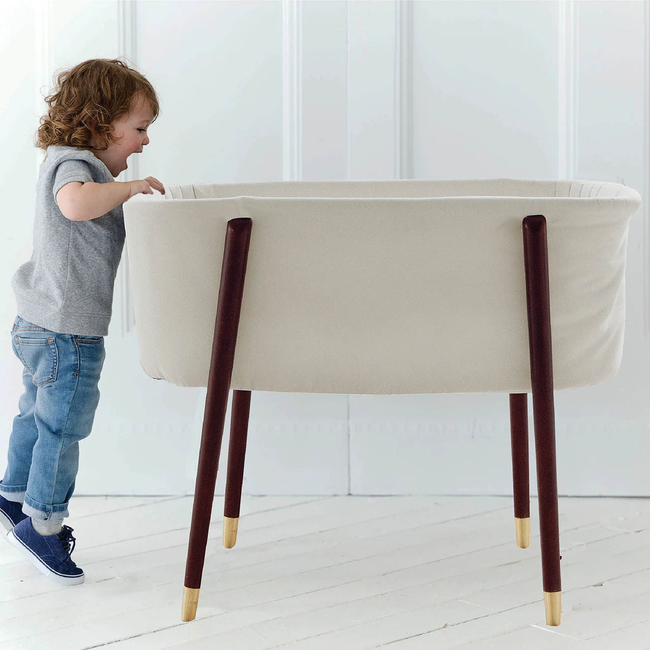 Little Partners TruBliss Sova Bassinet - Irish Cream