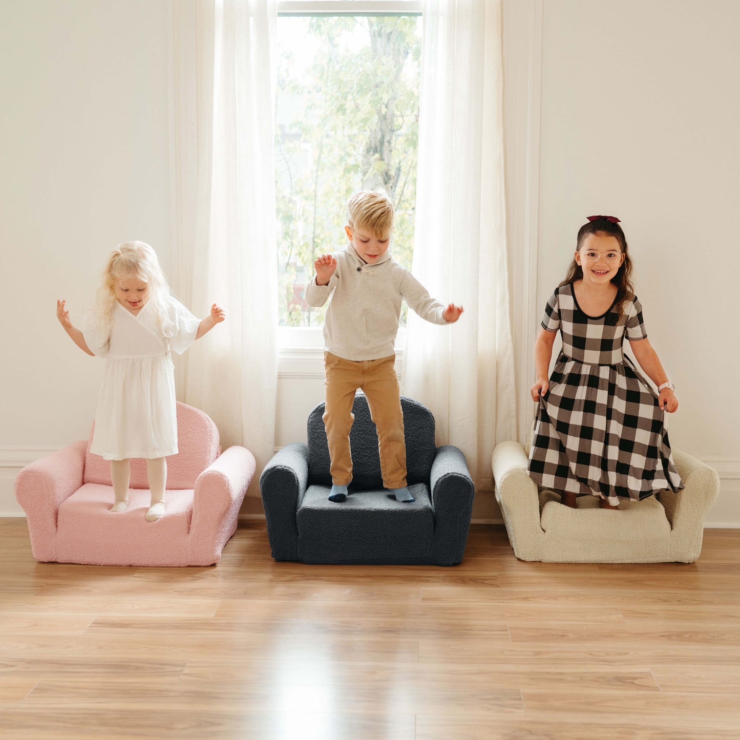 Tiny Land® Afternoon Couch Cream Kids Chair